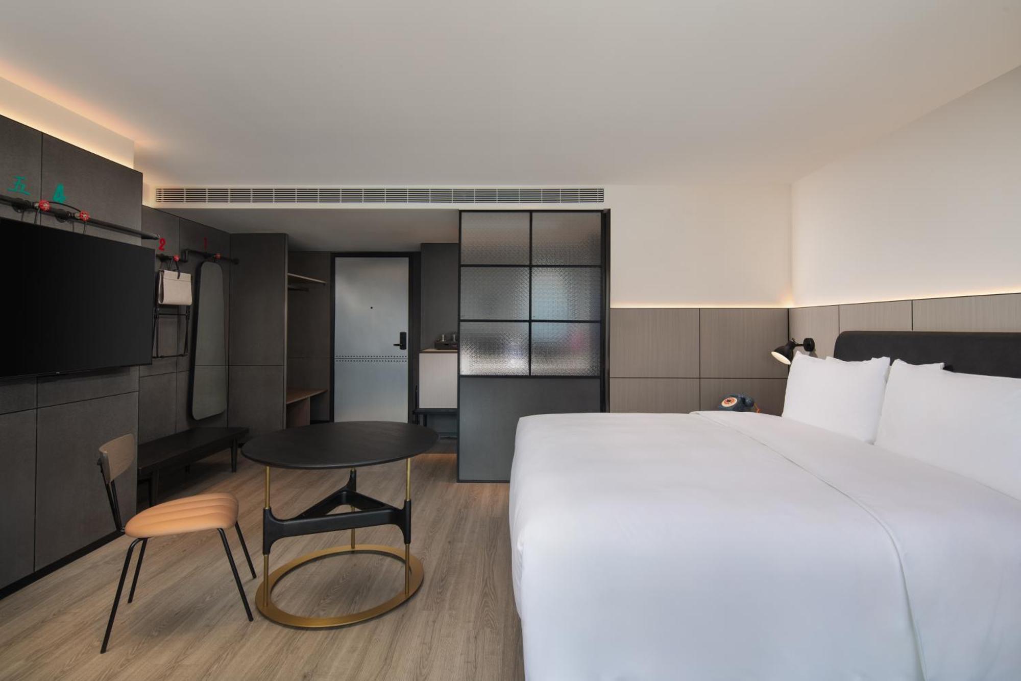 Moxy Chongqing Hotel Екстериор снимка