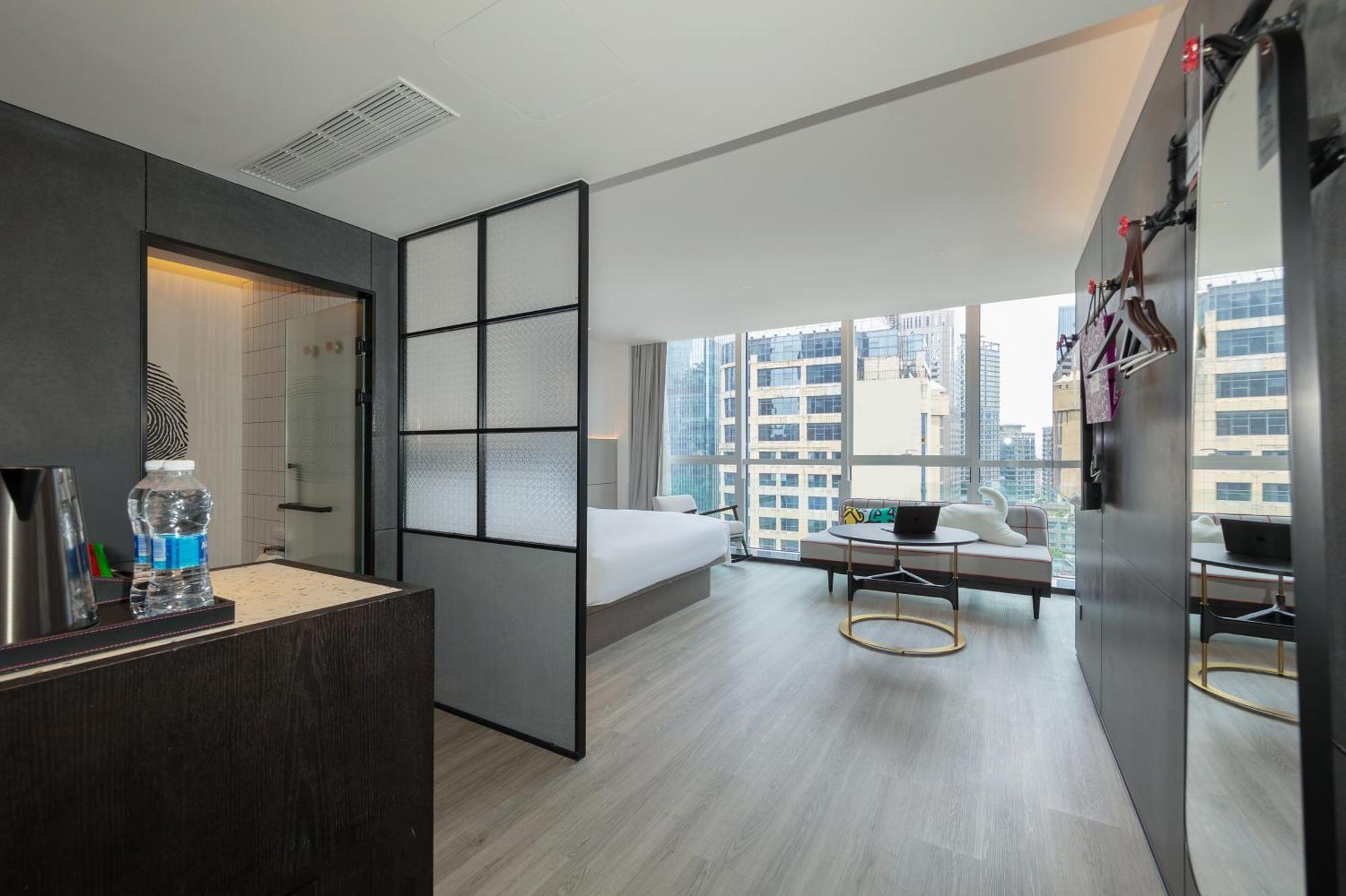 Moxy Chongqing Hotel Екстериор снимка